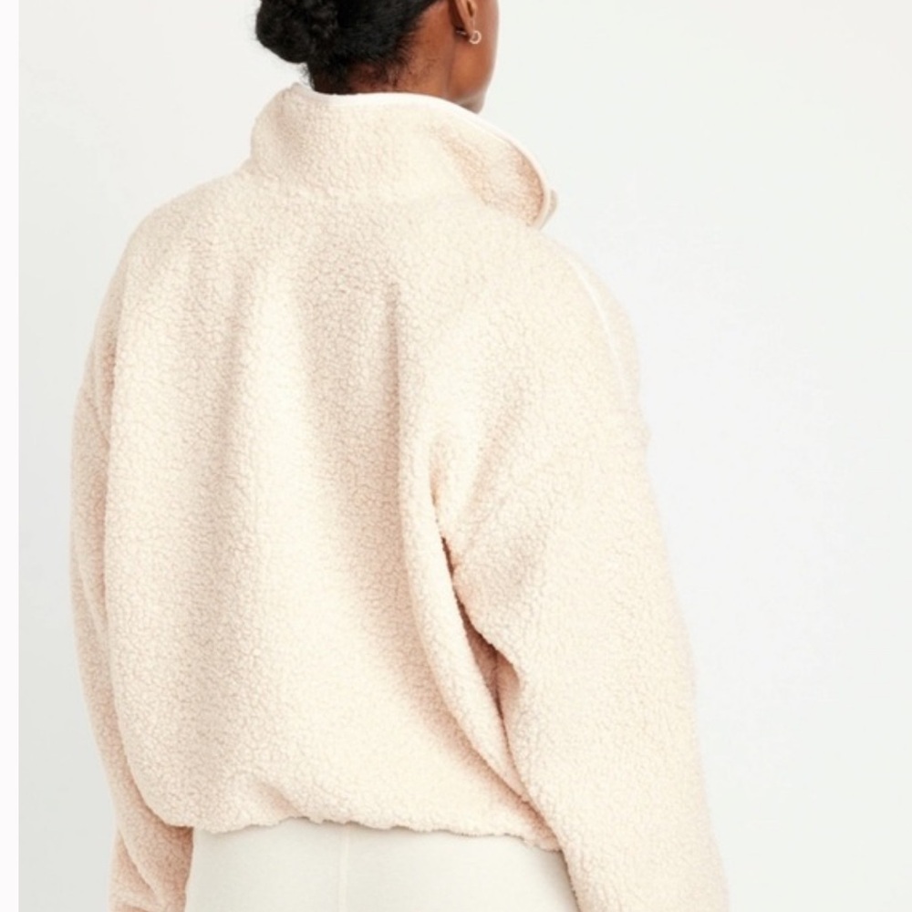 Old Navy Crop Sherpa Quarter Zip Pullover Sweatshirt in Cream - Picture 3 of 11